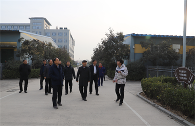 省委黨校領(lǐng)導(dǎo)到正信味業(yè)參觀調(diào)研
